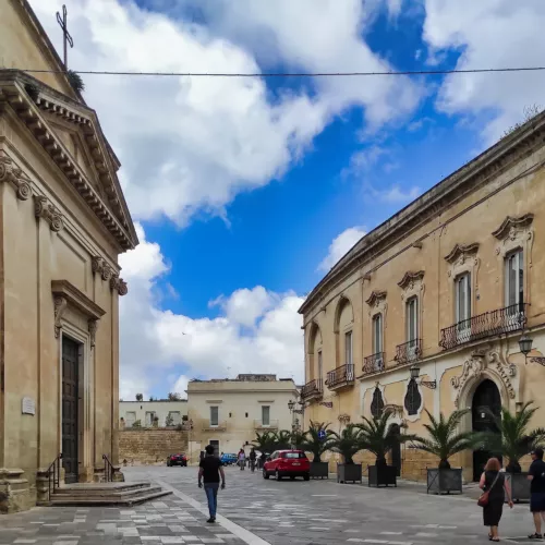 Lecce, Palazzo Guarini
